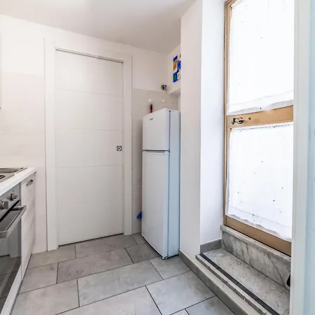 Apartman Stylish And Close To Metro *